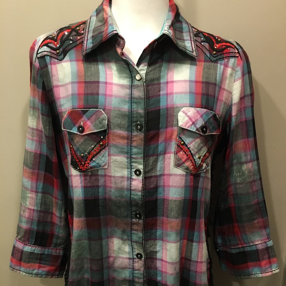 Roar western style top